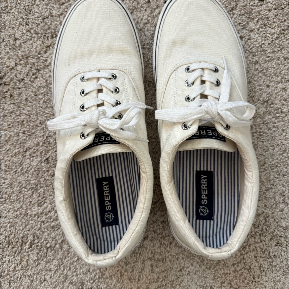 Sperry Cream Boat Shoes Versatile Canvas Design 11.5